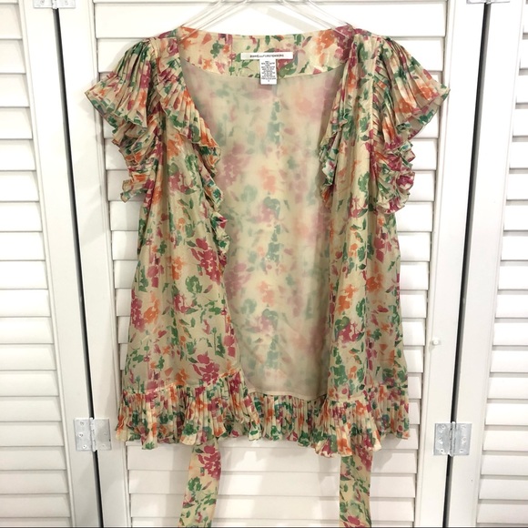Diane Von Furstenberg Rosita Floral Wrap Blouse - Picture 4 of 11